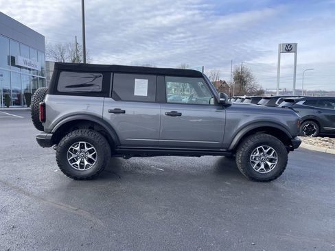 Used 2022 Ford Bronco Badlands image 4