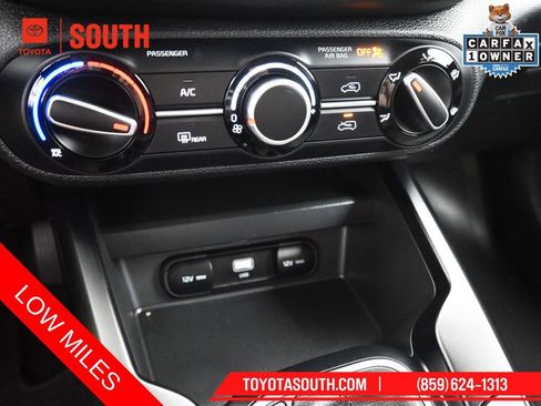 Used 2025 Kia Soul LX w/ LX Technology Package image 16