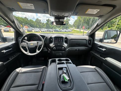 Used 2024 Chevrolet Silverado 2500 W/T w/ WT Convenience Package AWD/4WD image 15