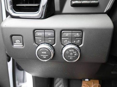 New 2026 GMC Sierra 2500 Denali w/ Denali Reserve Package image 10