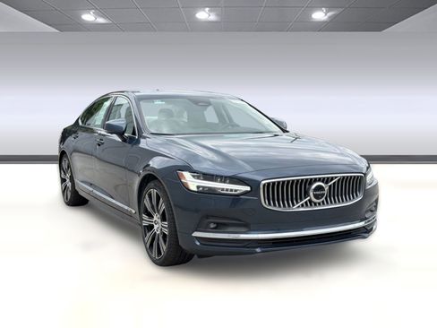 Certified 2023 Volvo S90 B6 Ultimate w/ Protection Package Premier AWD/4WD image 7