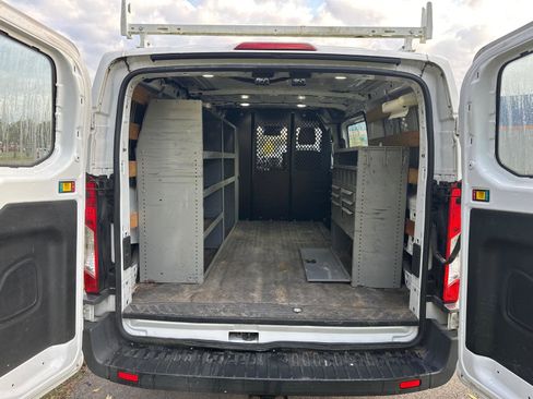 Used 2018 Ford Transit 250 130 Low Roof w/ Exterior Upgrade Package image 9