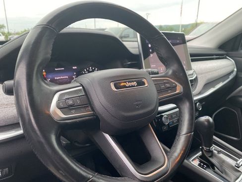 Used 2022 Jeep Compass Latitude AWD/4WD image 8