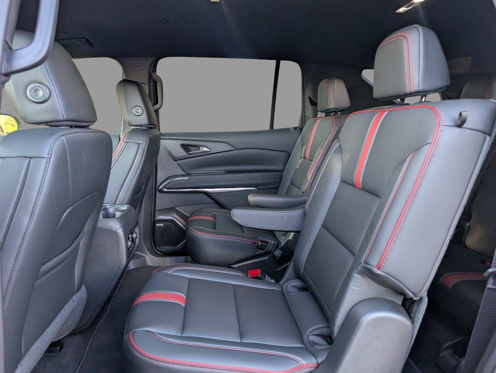 New 2027 Chevrolet Traverse RS FWD image 36