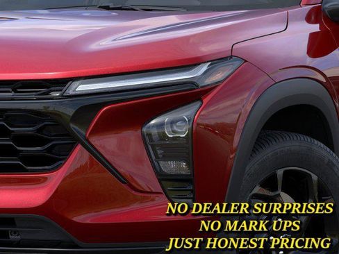 New 2026 Chevrolet Trax LT w/ Driver Confidence Package FWD image 10