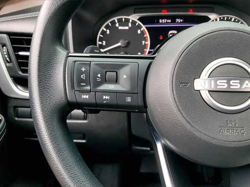 Certified 2023 Nissan Rogue SV image 21