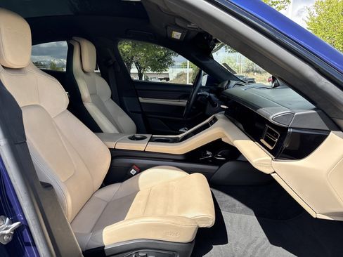 Used 2020 Porsche Taycan Turbo S AWD/4WD image 19