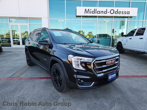 Used 2023 GMC Terrain AT4 image 1