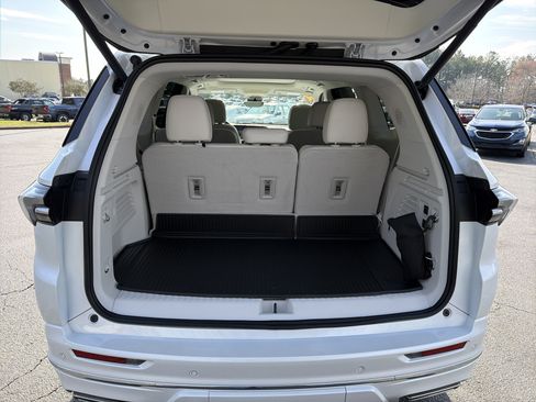 Used 2025 Buick Enclave Avenir w/ Super Cruise Package image 20