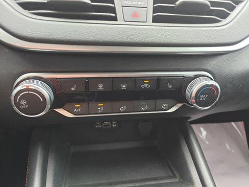 Used 2021 Nissan Altima 2.5 SR w/ SR Premium Package AWD/4WD image 17