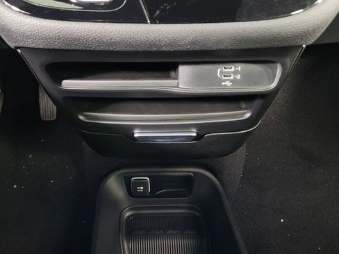 New 2026 Chrysler Pacifica Select image 27