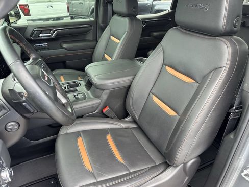 Used 2024 GMC Sierra 1500 AT4 w/ Technology Package AWD/4WD image 20