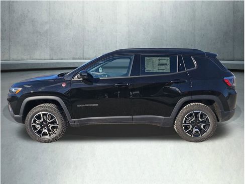 New 2026 Jeep Compass Trailhawk w/ Sun, Sound & Navigation Group image 3
