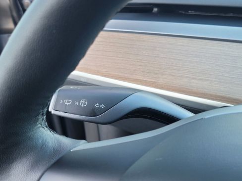 Used 2023 Tesla Model Y Long Range image 25