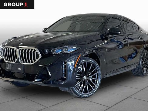 Certified 2025 BMW X6 xDrive40i w/ Parking Assistance Package AWD/4WD image 1