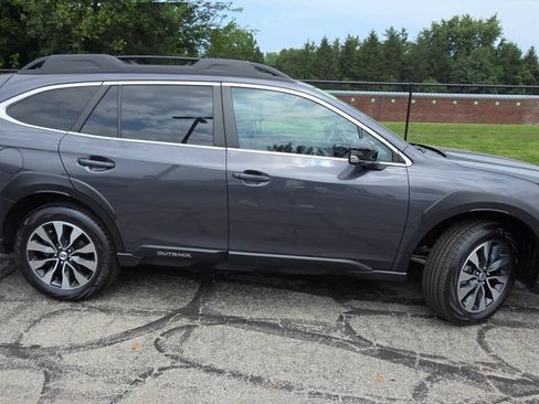 Certified 2024 Subaru Outback Limited AWD/4WD image 9