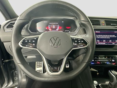 Certified 2024 Volkswagen Tiguan SE R-Line image 11