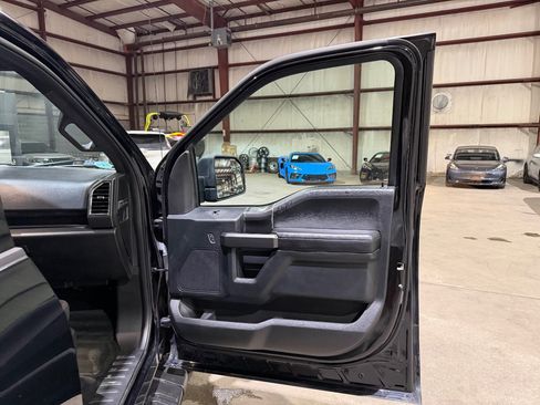 Used 2016 Ford F150 XLT w/ Equipment Group 301A Mid AWD/4WD image 23