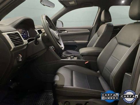 Used 2023 Volkswagen Atlas Cross Sport SE w/ Panoramic Sunroof Package image 17