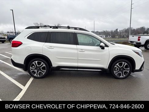 Used 2023 Subaru Ascent Limited image 9
