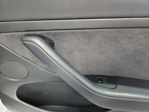 Used 2022 Tesla Model 3 Long Range AWD/4WD image 8