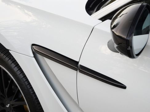 Used 2024 Aston Martin DBX 707 image 9