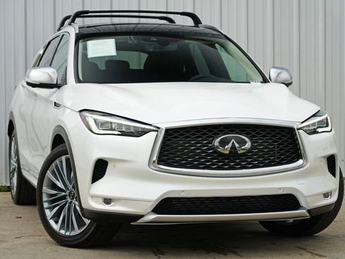 Used 2023 INFINITI QX50 Sensory w/ Accent Package image 4
