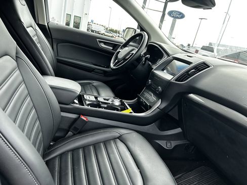 Used 2019 Ford Edge SEL w/ Equipment Group 201A image 12