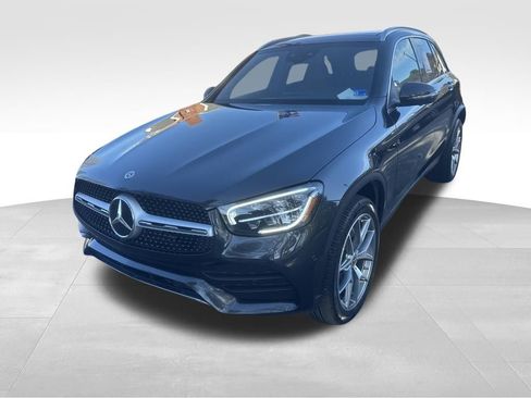 Used 2021 Mercedes-Benz GLC 300 4MATIC w/ AMG Line image 3