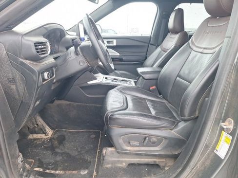 Used 2022 Ford Explorer Platinum w/ Equipment Group 601A image 13