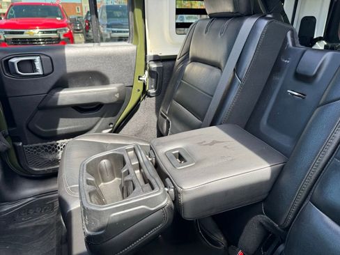 Used 2021 Jeep Wrangler Unlimited Sahara AWD/4WD image 32