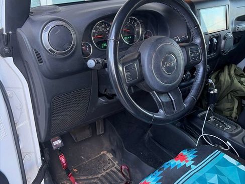 Used 2018 Jeep Wrangler Unlimited Sport S AWD/4WD image 11