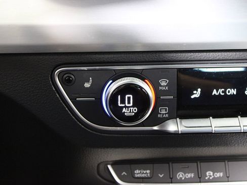 Used 2021 Audi SQ5 Premium Plus w/ Premium Plus Package image 22