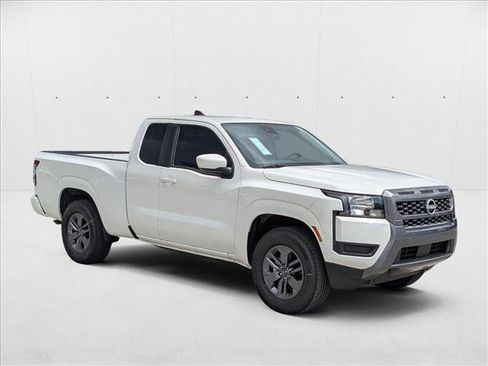 New 2025 Nissan Frontier SV image 6