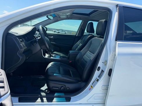 Used 2016 Toyota Camry XLE w/ Moonroof Package FWD image 10