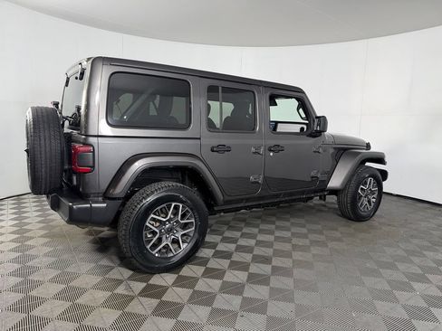 Certified 2025 Jeep Wrangler Unlimited Sahara AWD/4WD image 7