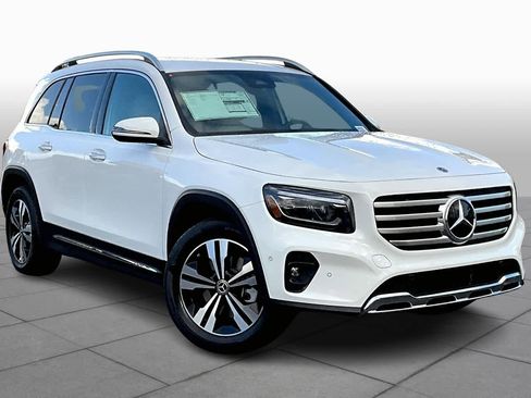 Used 2025 Mercedes-Benz GLB 250 image 2