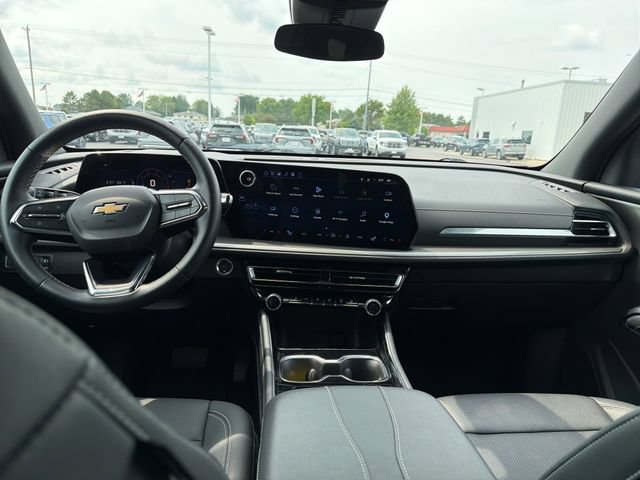Used 2026 Chevrolet Traverse LT AWD/4WD image 15