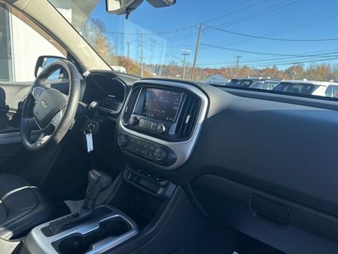 Used 2019 Chevrolet Colorado LT w/ LT Convenience Package image 12