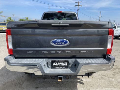 Used 2017 Ford F250 XLT image 12