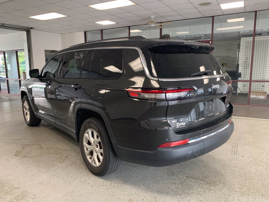Used 2023 Jeep Grand Cherokee L Limited w/ Luxury Tech Group II AWD/4WD image 4