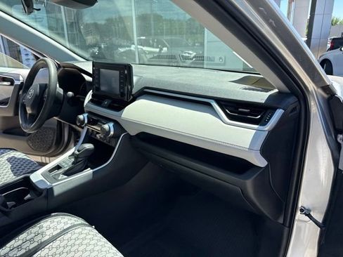 Used 2019 Toyota RAV4 XLE w/ Convenience Package AWD/4WD image 30