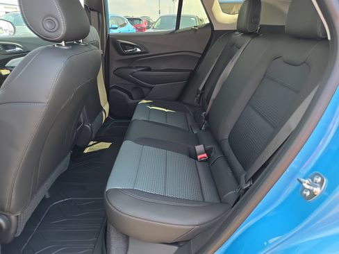 New 2026 Chevrolet Trax LT w/ Driver Confidence Package FWD image 11