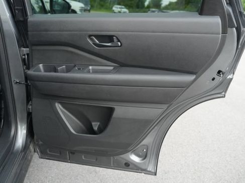 Used 2025 Nissan Pathfinder SV AWD/4WD image 23