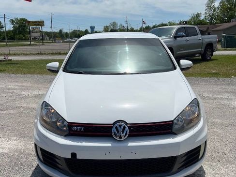Used 2014 Volkswagen GTI Wolfsburg Edition FWD image 3