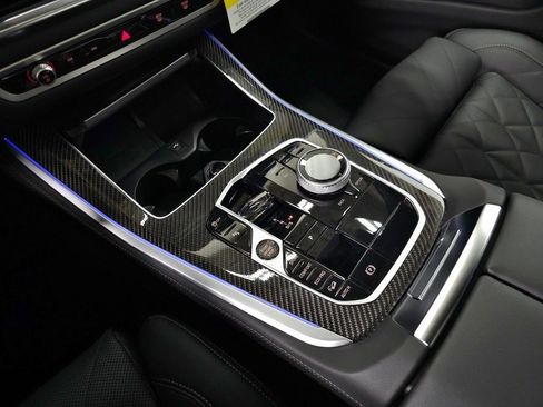 Used 2026 BMW X5 M60i image 29