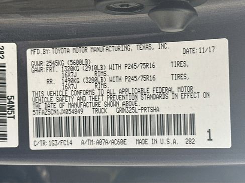 Used 2018 Toyota Tacoma SR5 image 29