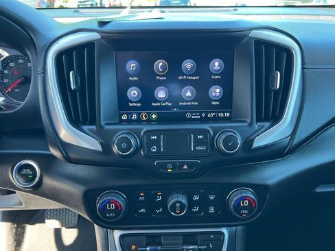 Used 2024 GMC Terrain SLT AWD/4WD image 36