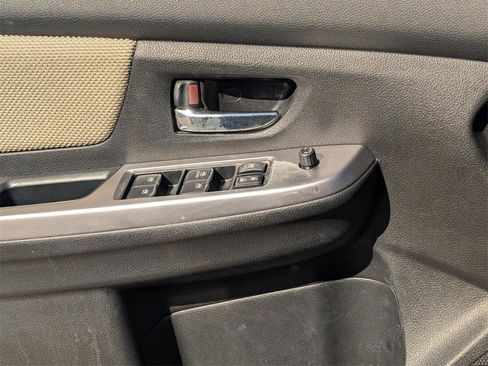 Used 2016 Subaru Crosstrek 2.0i Premium image 29