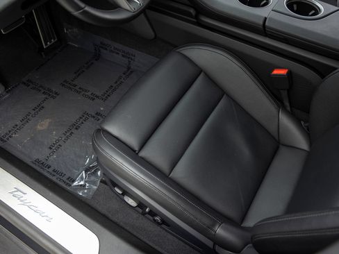 Certified 2025 Porsche Taycan RWD image 25